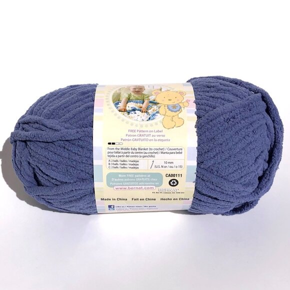 Bernat Baby Blanket Yarn in Baby Denim 03115 Super Bulky 6 Gauge 100 g 3.5 oz - Picture 4 of 7